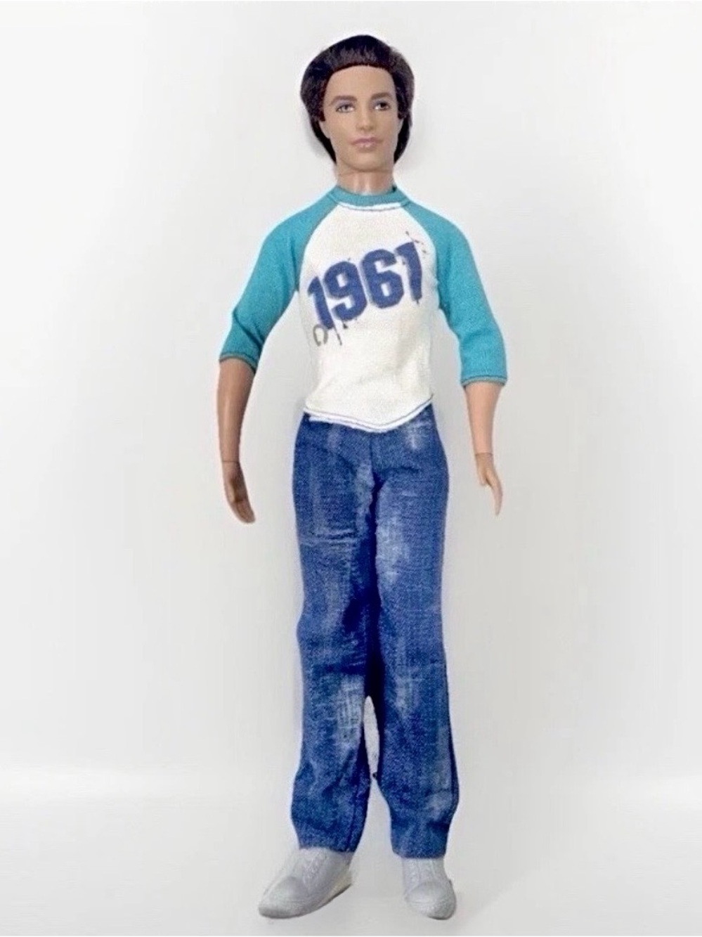 Fashionista Sporty Ken Doll 2010 Articulated Brunette V3397 Rooted Hair 100 Pose